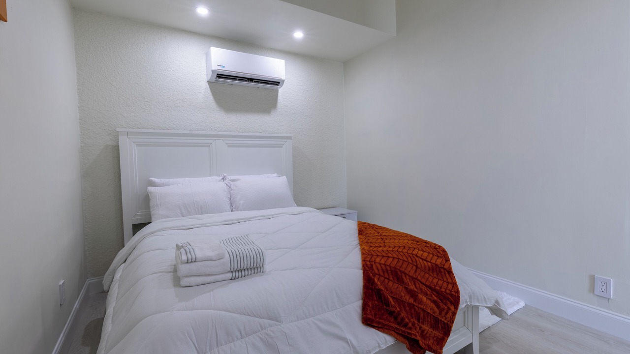 Photo of Bedroom in Sunshine