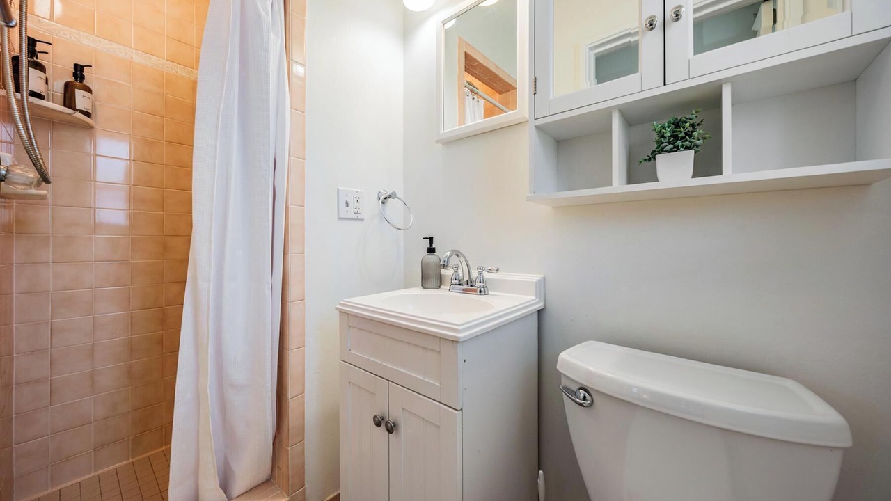 Photo of Bathroom in Beach Park