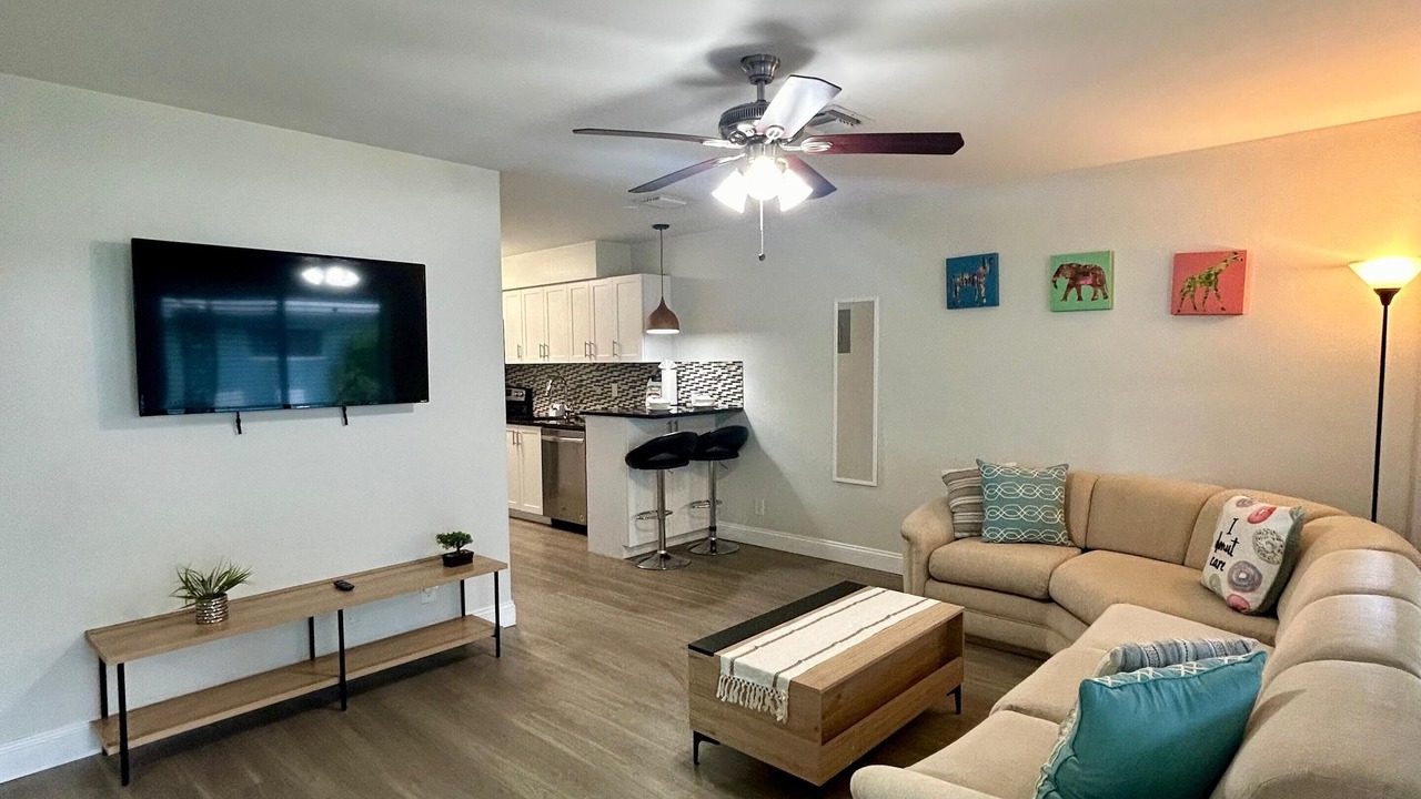Photo of Livingroom in Lauderdale-by-the-Sea