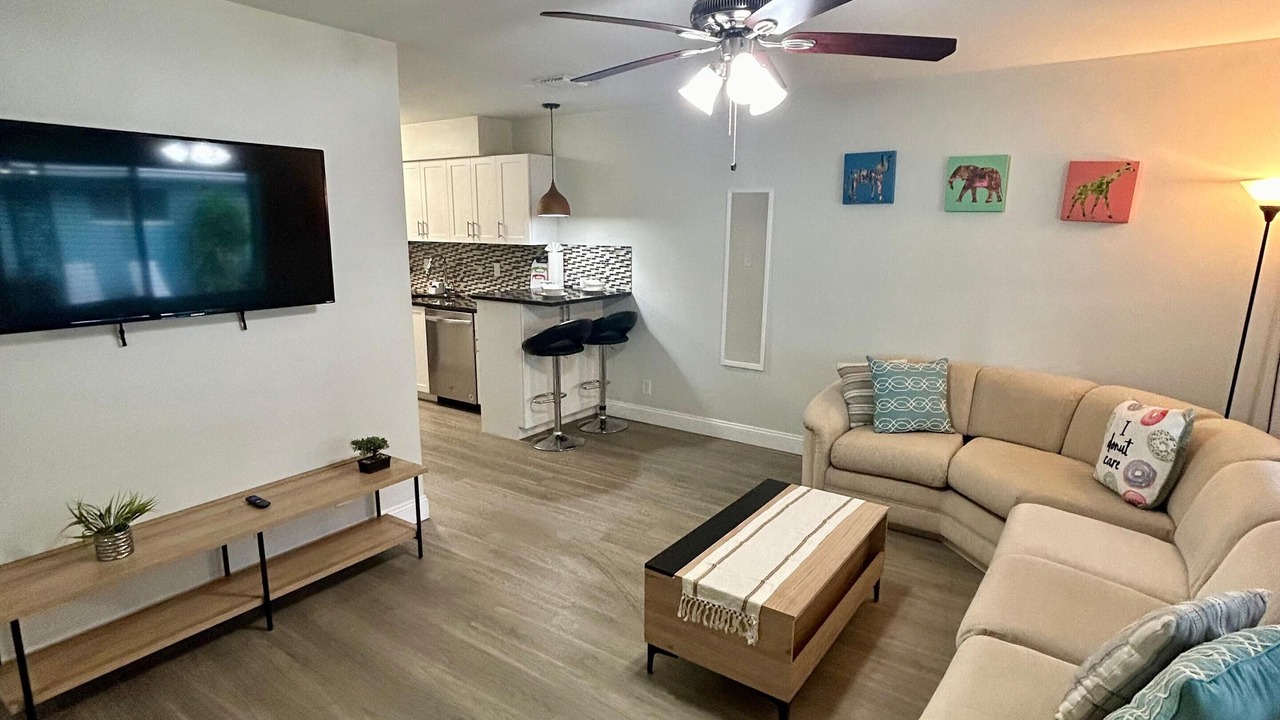Photo of Bedroom in Lauderdale-by-the-Sea