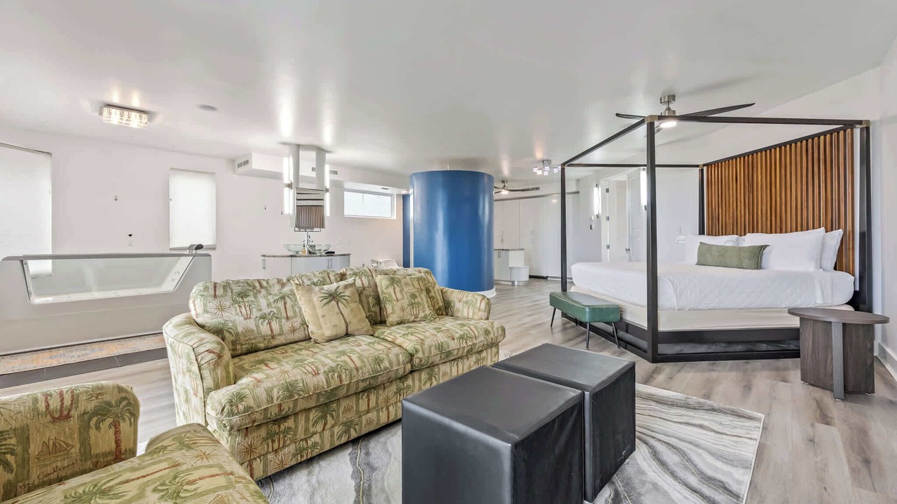 Photo of Livingroom in Cocoa Beach