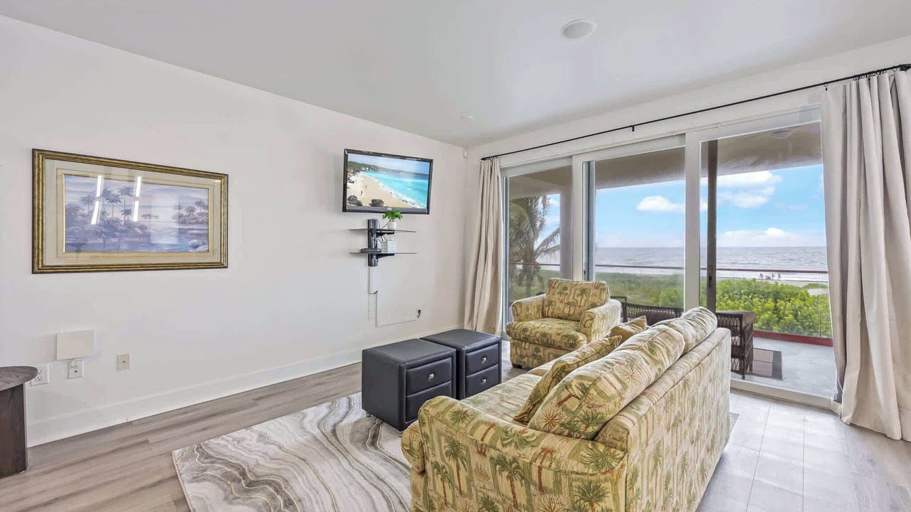 Photo of Livingroom in Cocoa Beach
