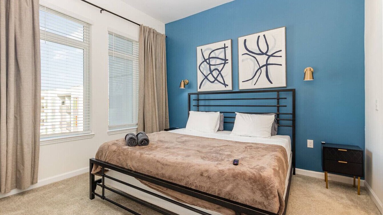 Photo of Bedroom in Florida Center