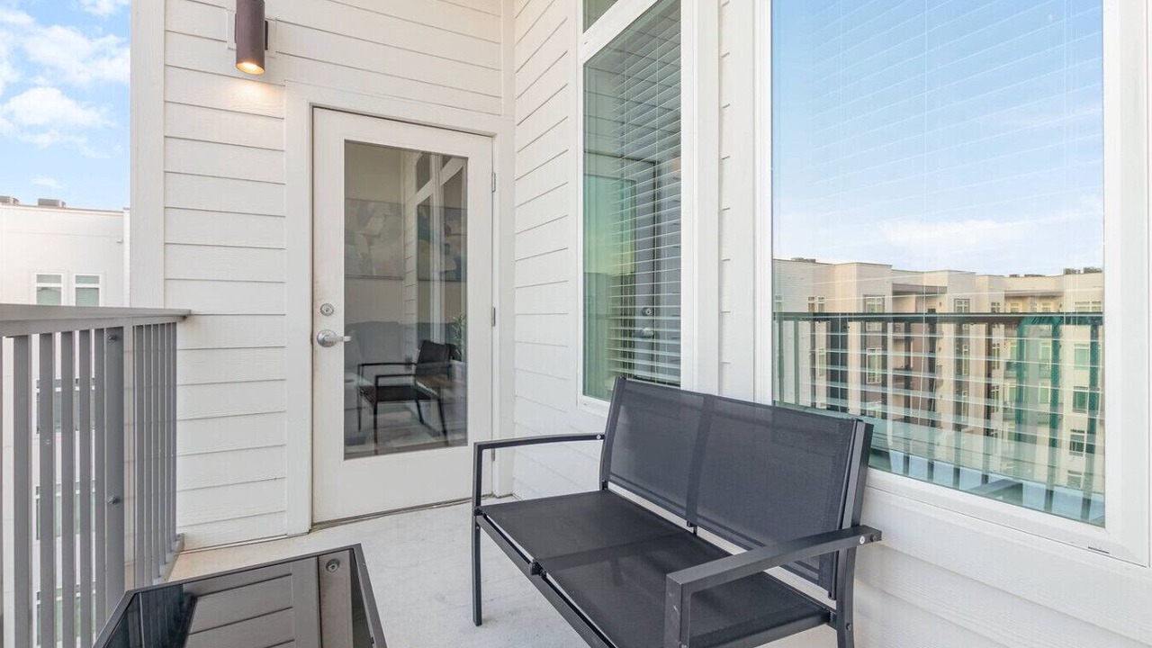 Photo of Patio Balcony in Florida Center