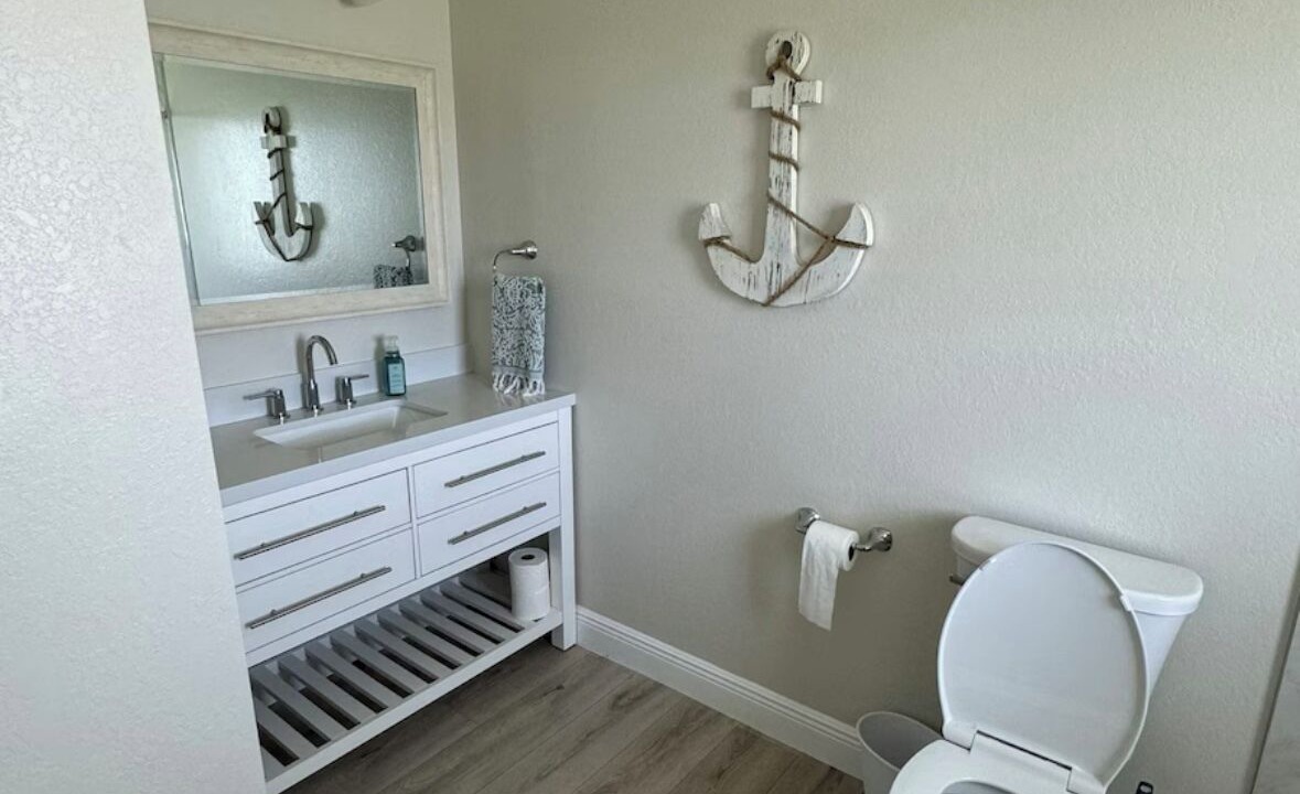Photo of Bathroom in Gulf Cove