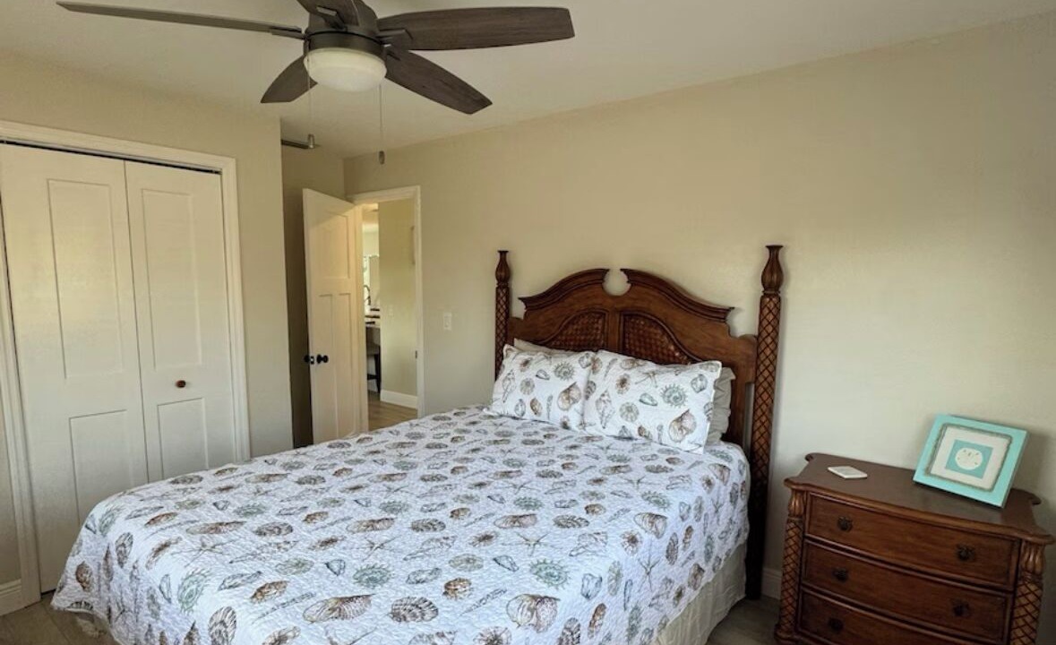 Photo of Bedroom in Gulf Cove