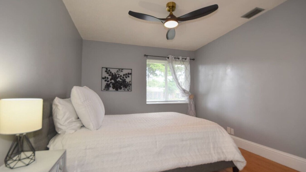 Photo of Bedroom in University Drive