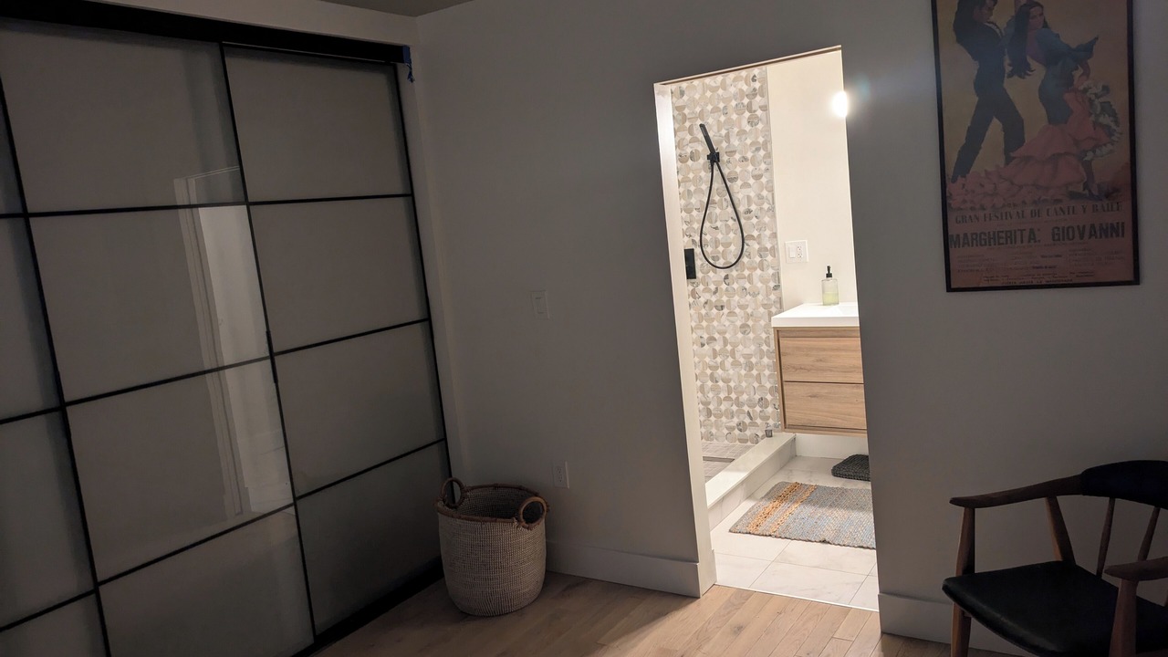 Photo of Bedroom in Crescent Lake