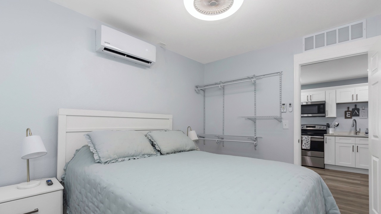 Photo of Bedroom in Pinellas Park