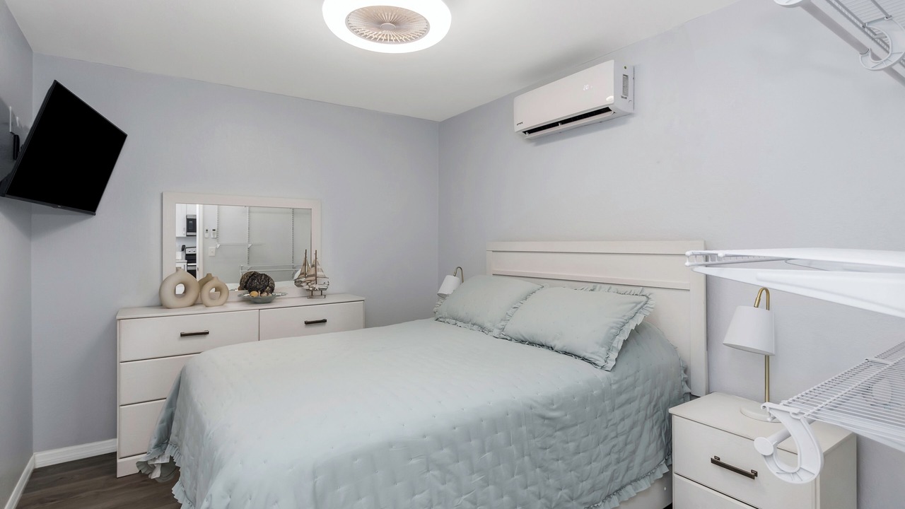 Photo of Bedroom in Pinellas Park