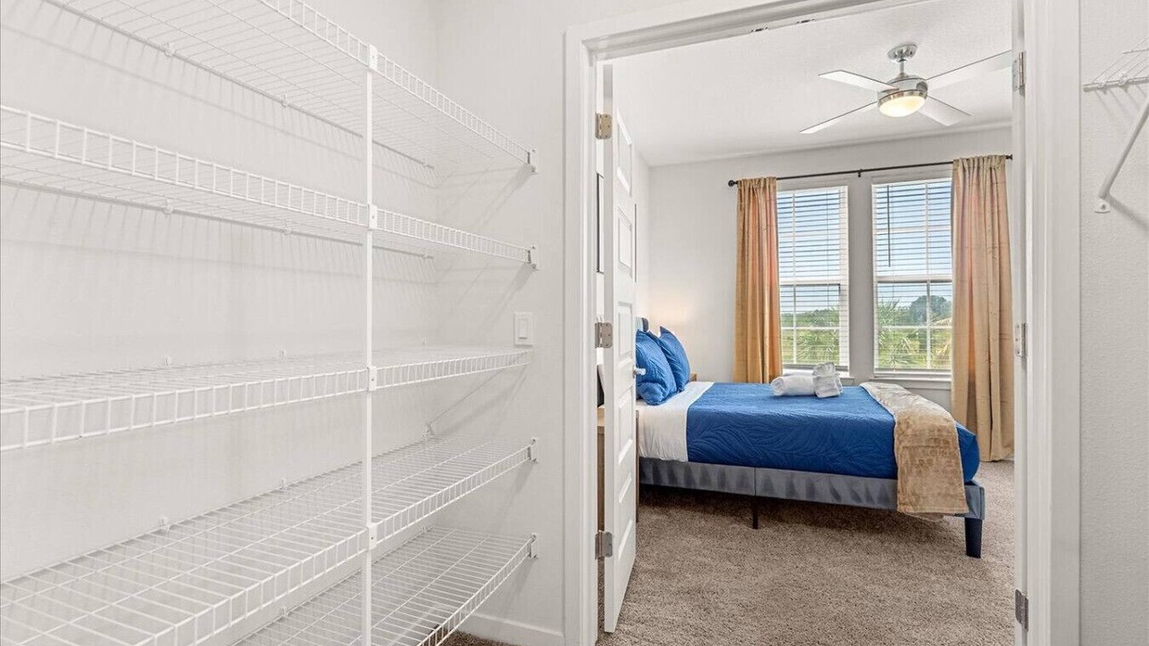Photo of Bedroom in Winter Garden