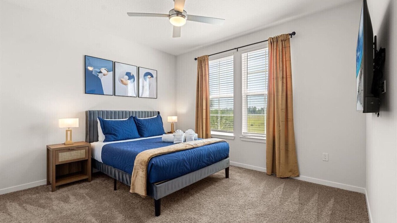 Photo of Bedroom in Winter Garden