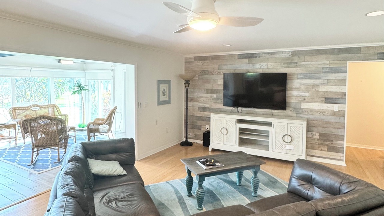 Photo of Livingroom in Trailer Estates
