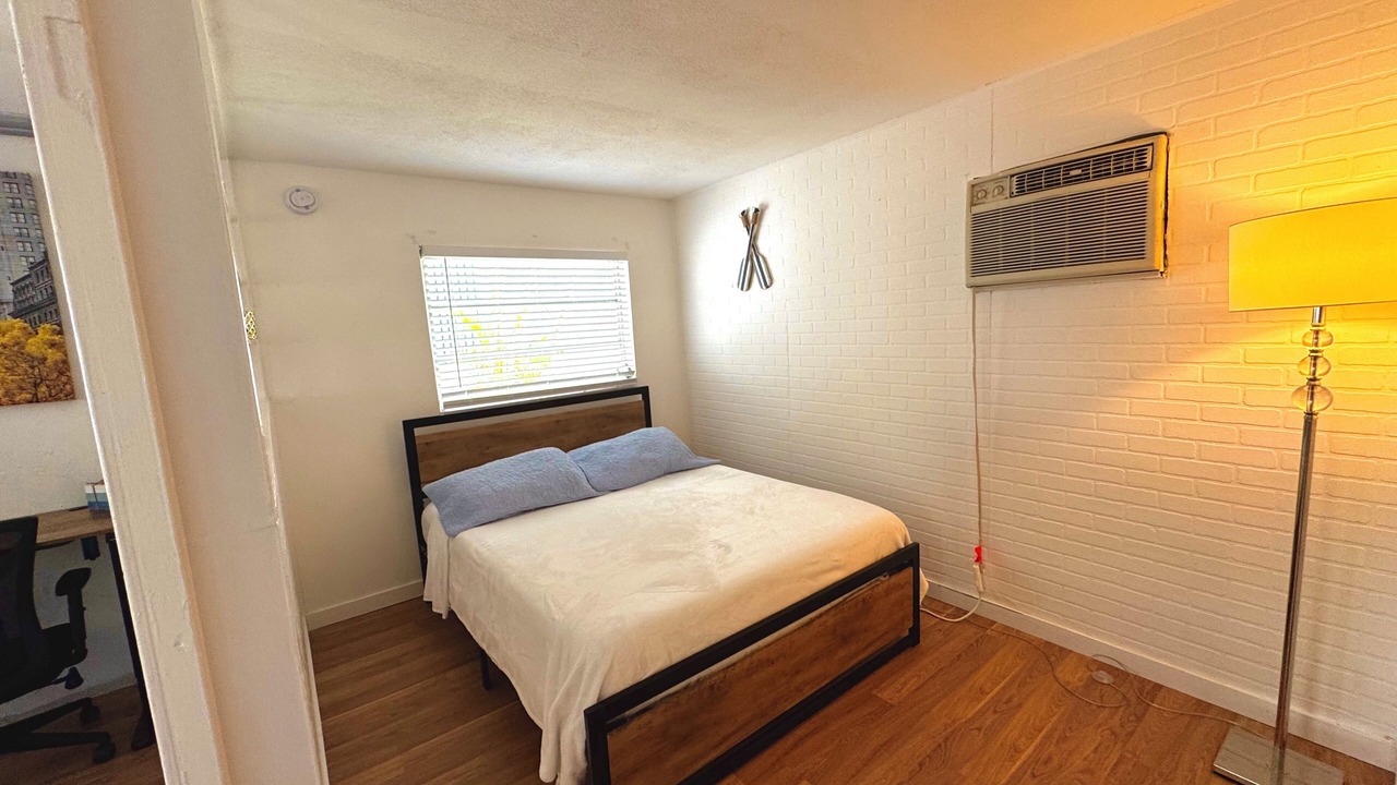 Photo of Bedroom in Sunset
