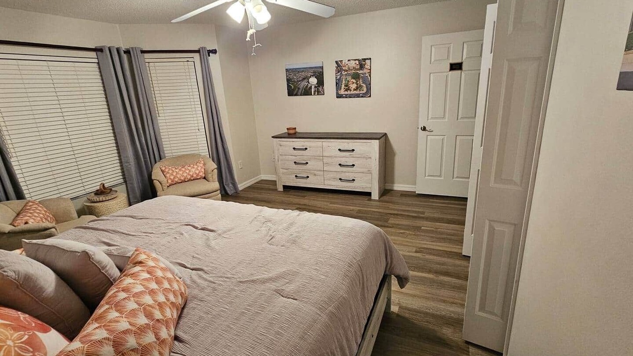 Photo of Bedroom in The Villages