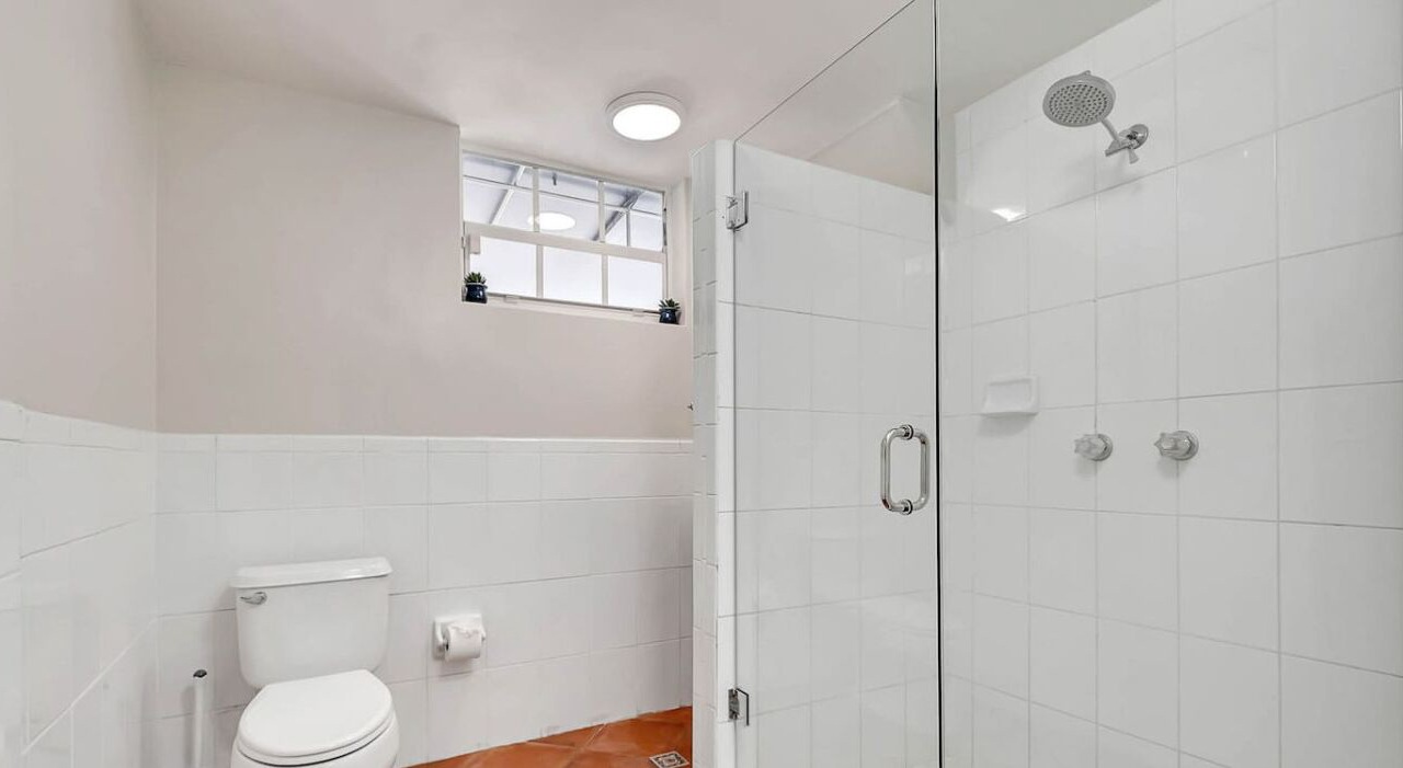 Photo of Bathroom in Little Havana