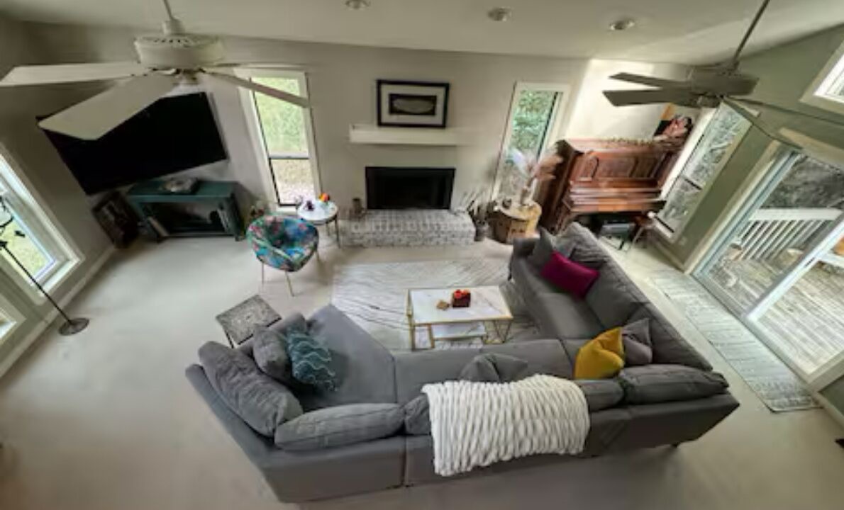 Photo of Livingroom in Tallahassee