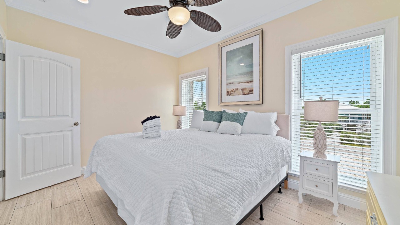Photo of Bedroom in Surf Side Shores
