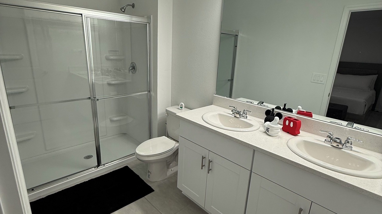 Photo of Bathroom in Poinciana