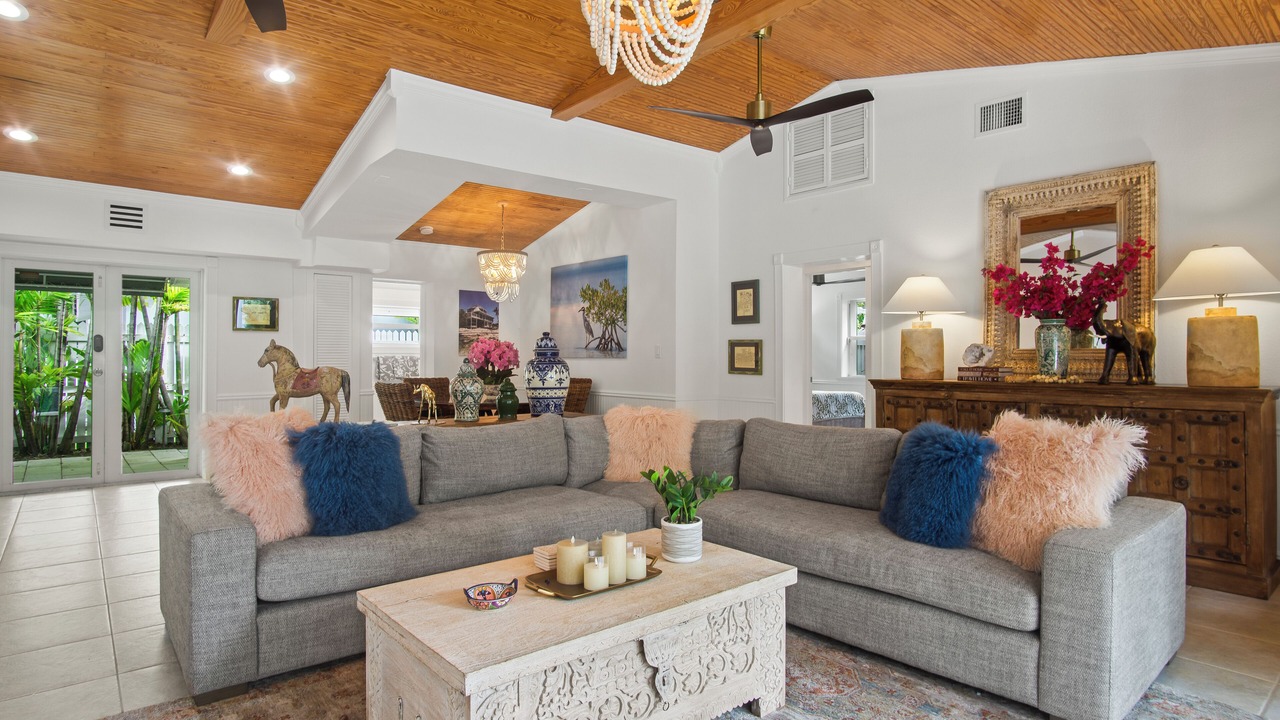 Photo of Livingroom in Midtown