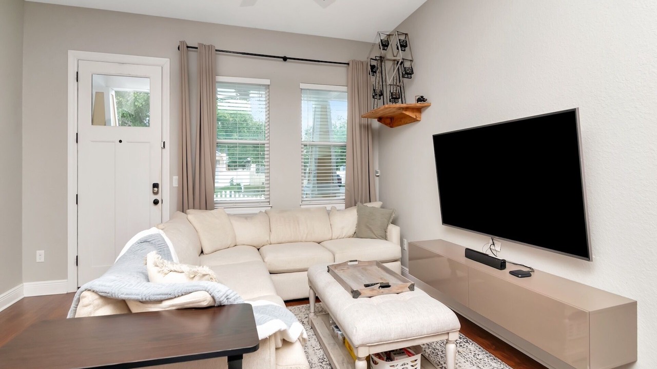 Photo of Livingroom in Old Seminole Heights