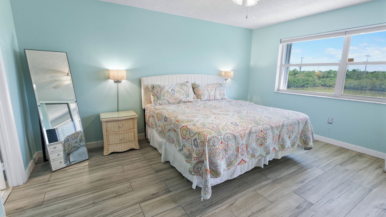 Photo of Bedroom in Midtown