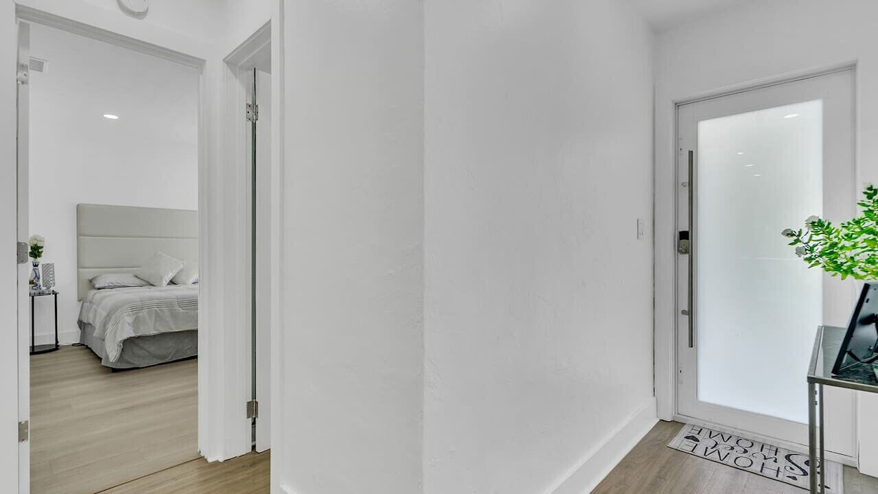 Photo of Bedroom in Kendale Lakes