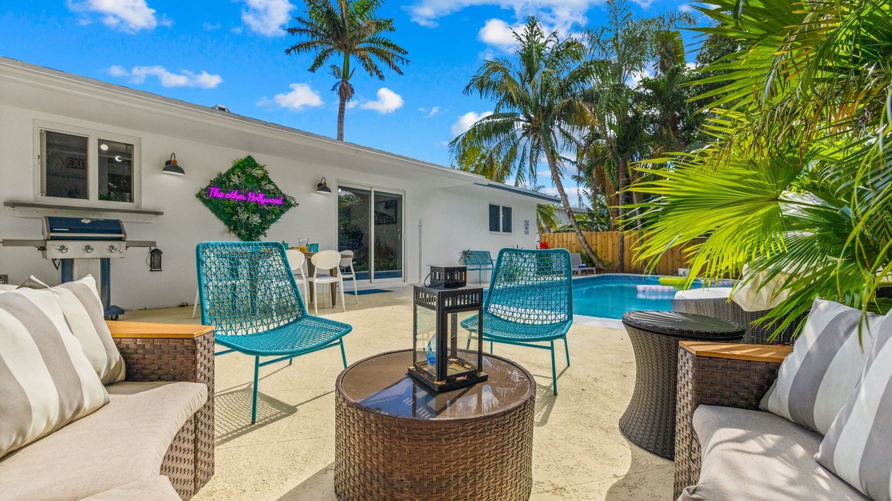 Photo of Patio Balcony in North Central Hollywood