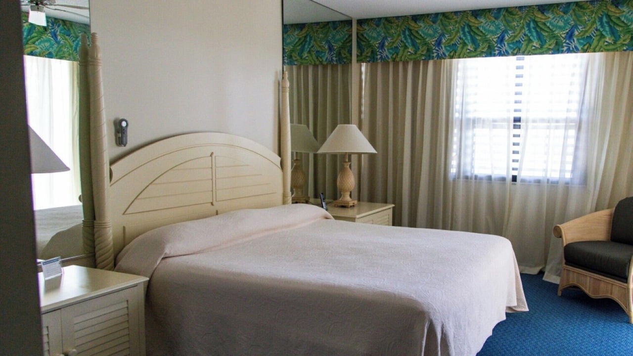 Photo of Bedroom in Longboat Key