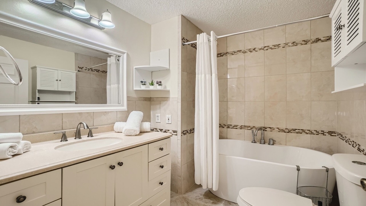 Photo of Bathroom in Alhambra