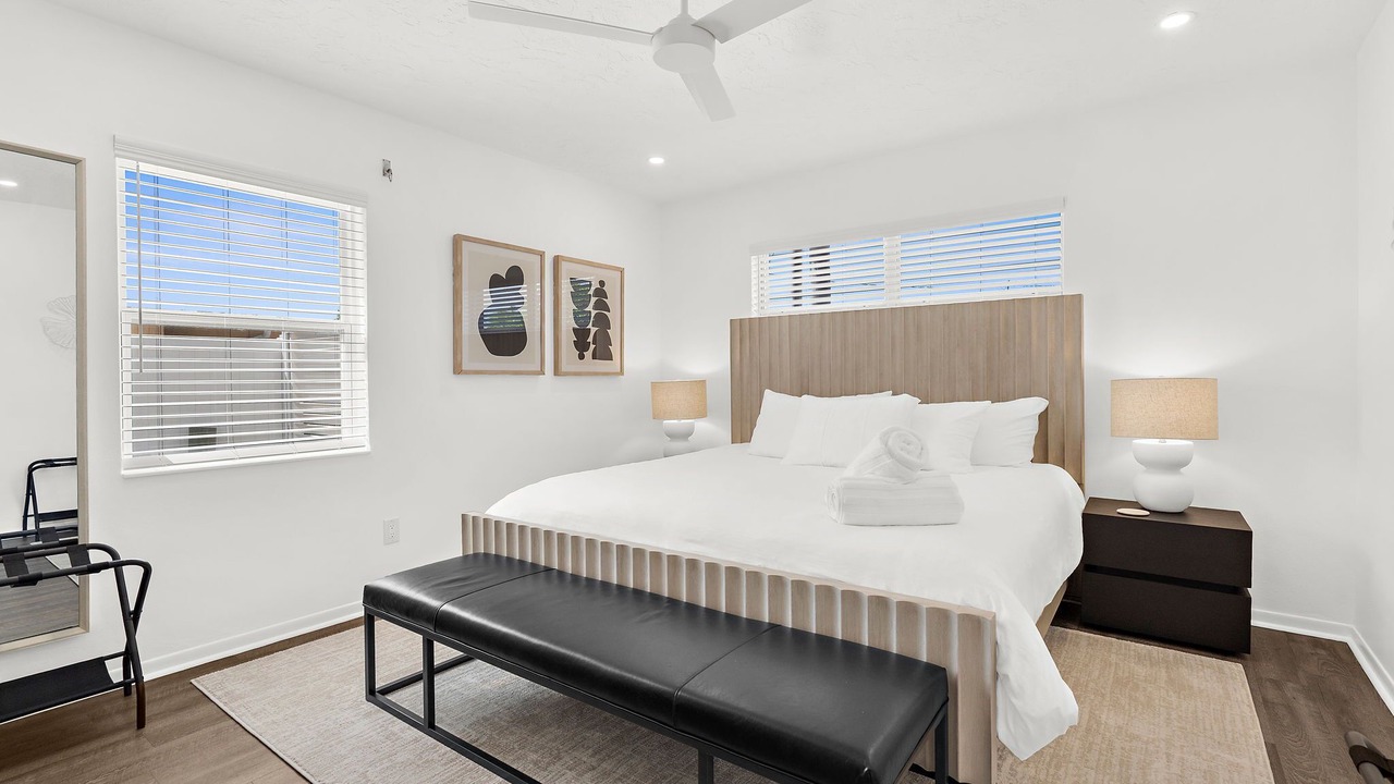 Photo of Bedroom in Bayshore Gardens