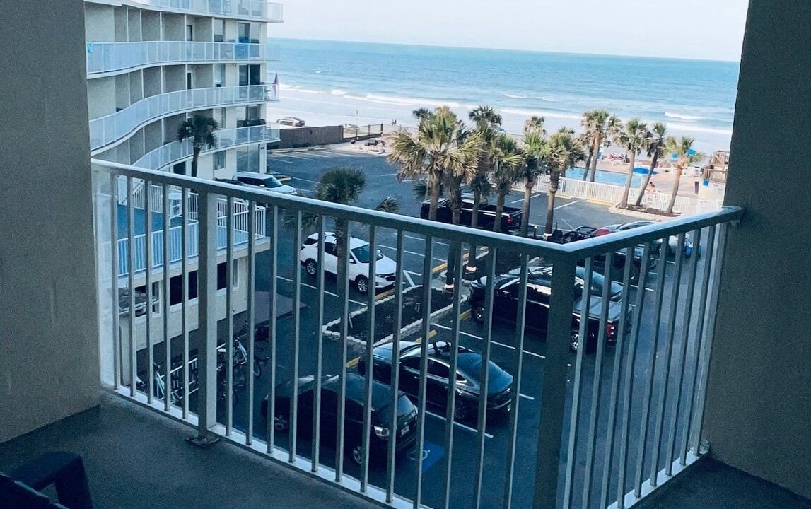 Photo of Patio Balcony in South Peninsula Historic District