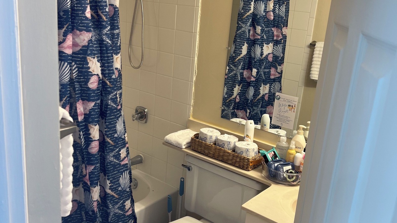 Photo of Bathroom in South Peninsula Historic District