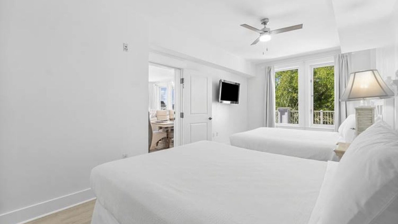 Photo of Bedroom in Baytowne Wharf