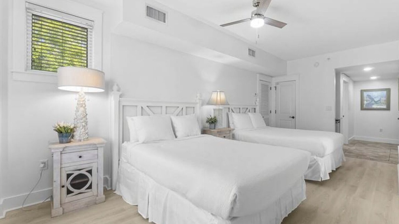 Photo of Bedroom in Baytowne Wharf