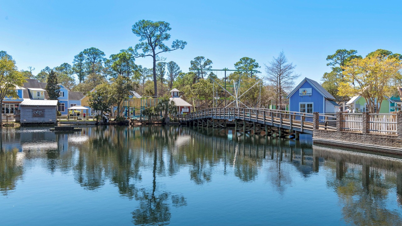 Photo of Others in Baytowne Wharf