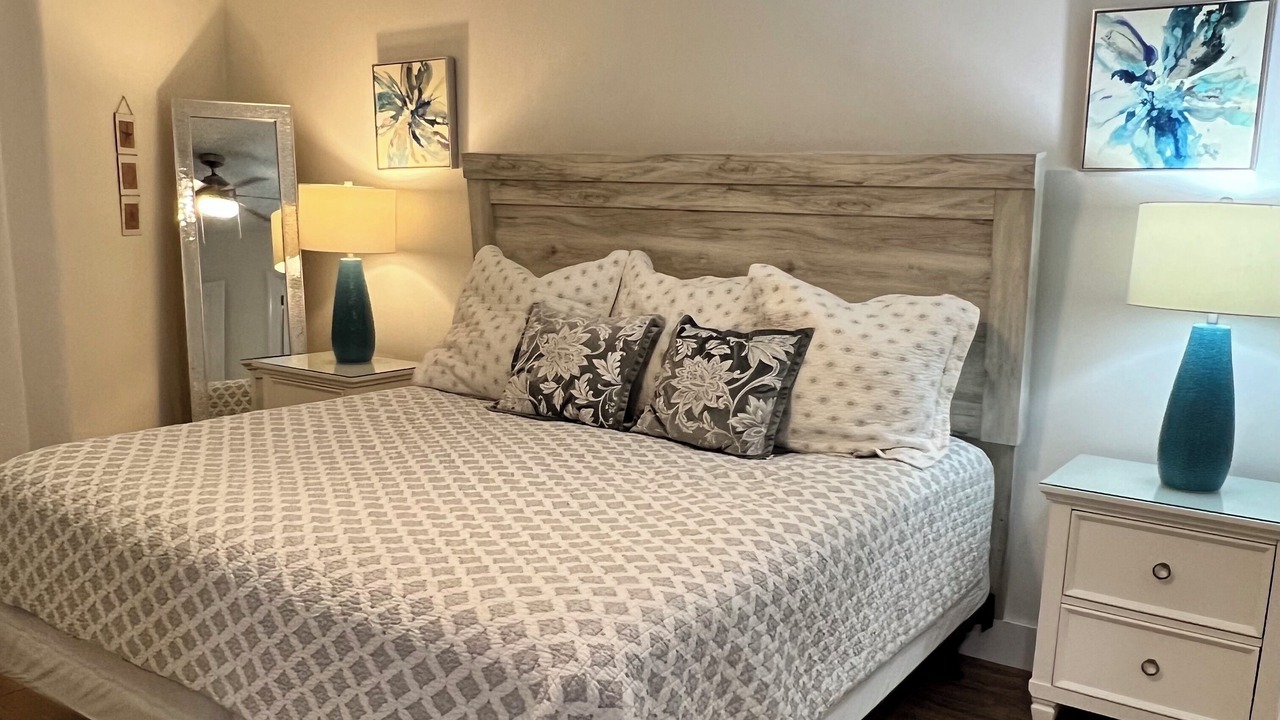 Photo of Bedroom in Avalon Beach Estates