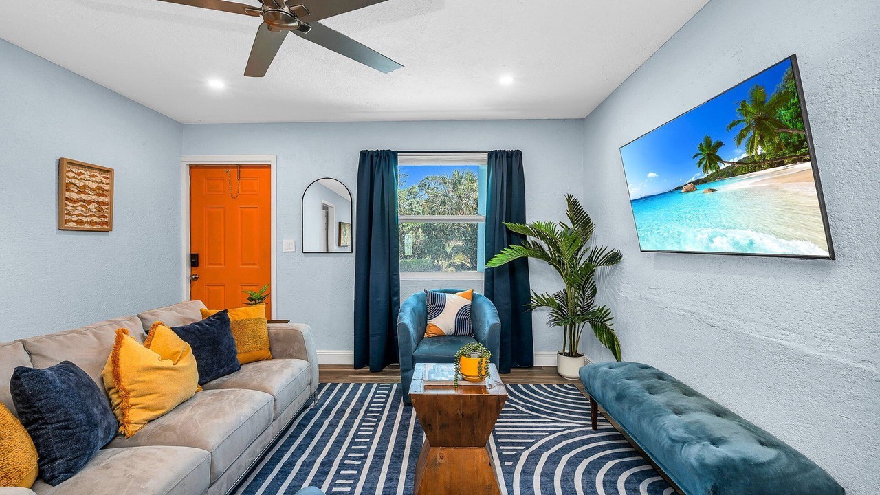 Photo of Livingroom in Riviera Beach
