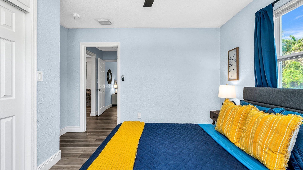 Photo of Bedroom in Riviera Beach