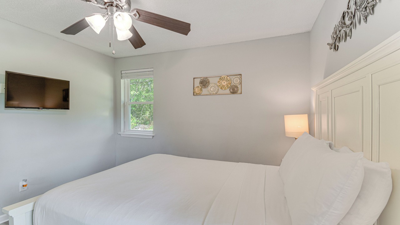 Photo of Bedroom in Foley