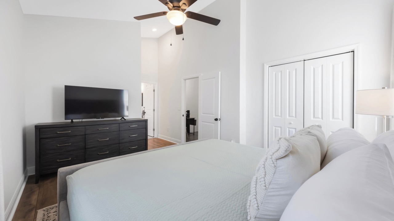 Photo of Bedroom in Tarpon Springs