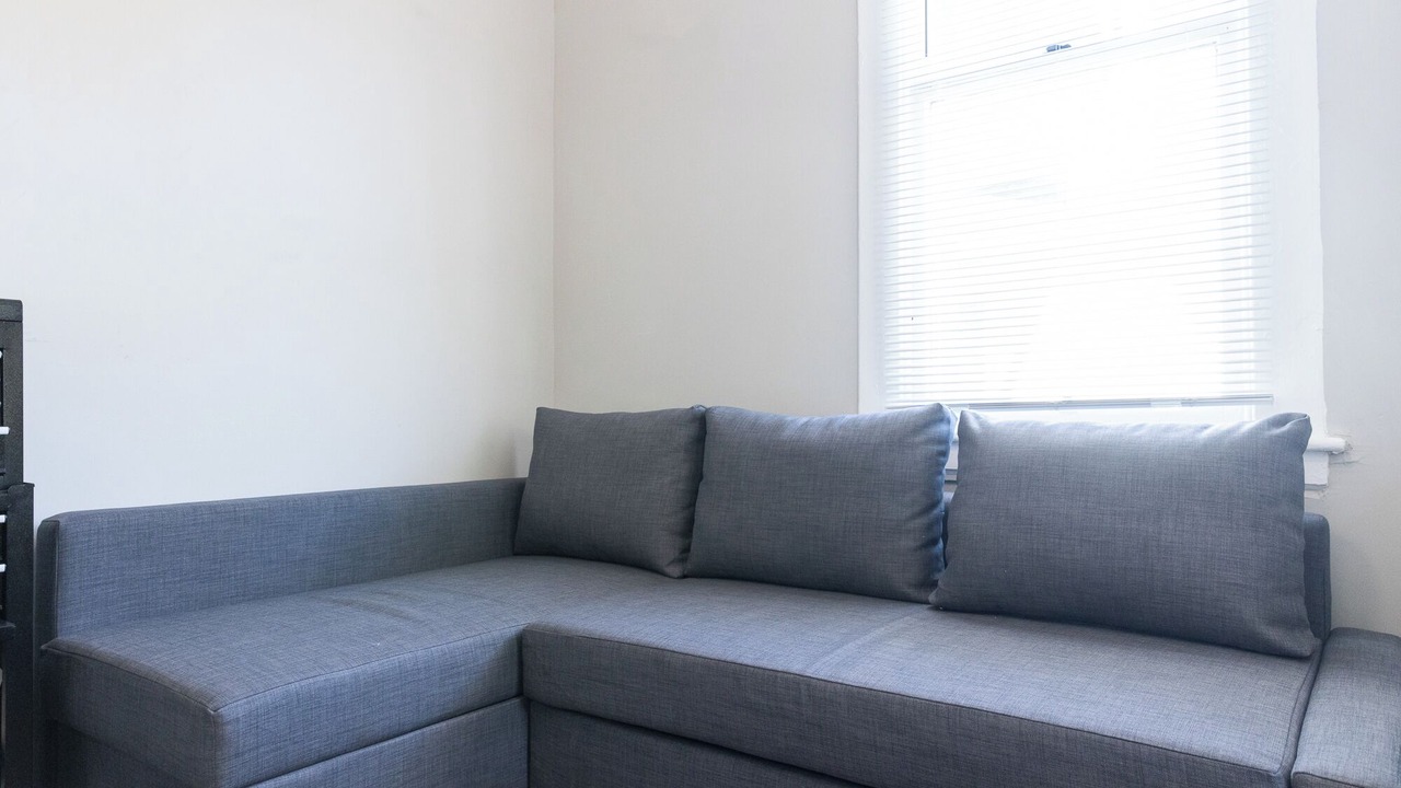 Photo of Livingroom in Five Points