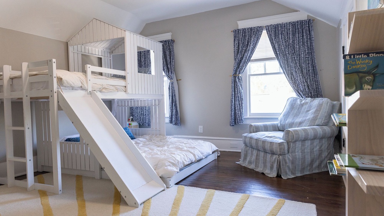 Photo of Bedroom in Five Points