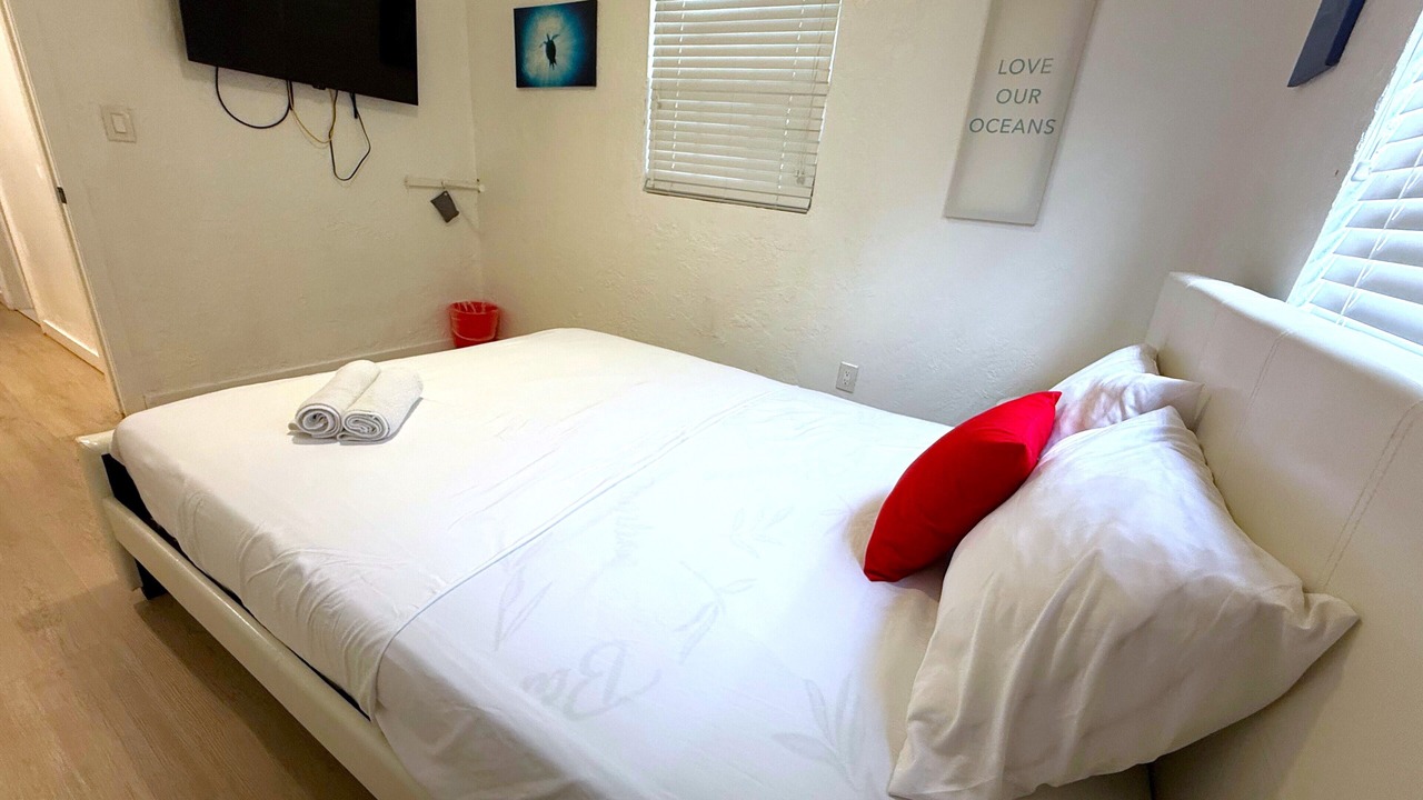 Photo of Bedroom in Allapattah