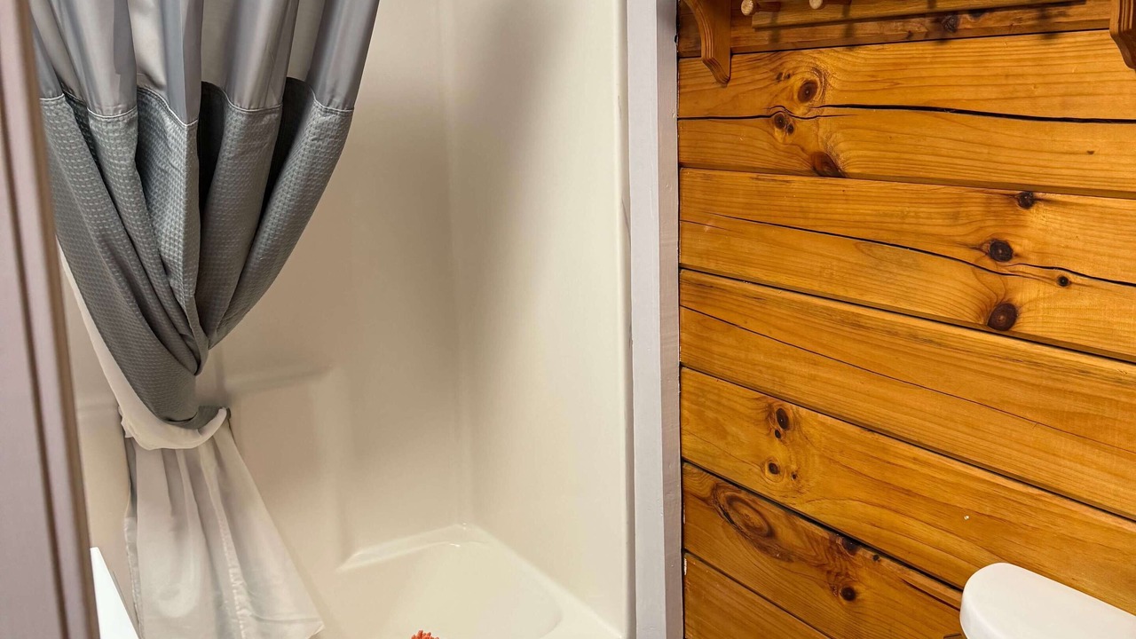 Photo of Bathroom in Cherokee