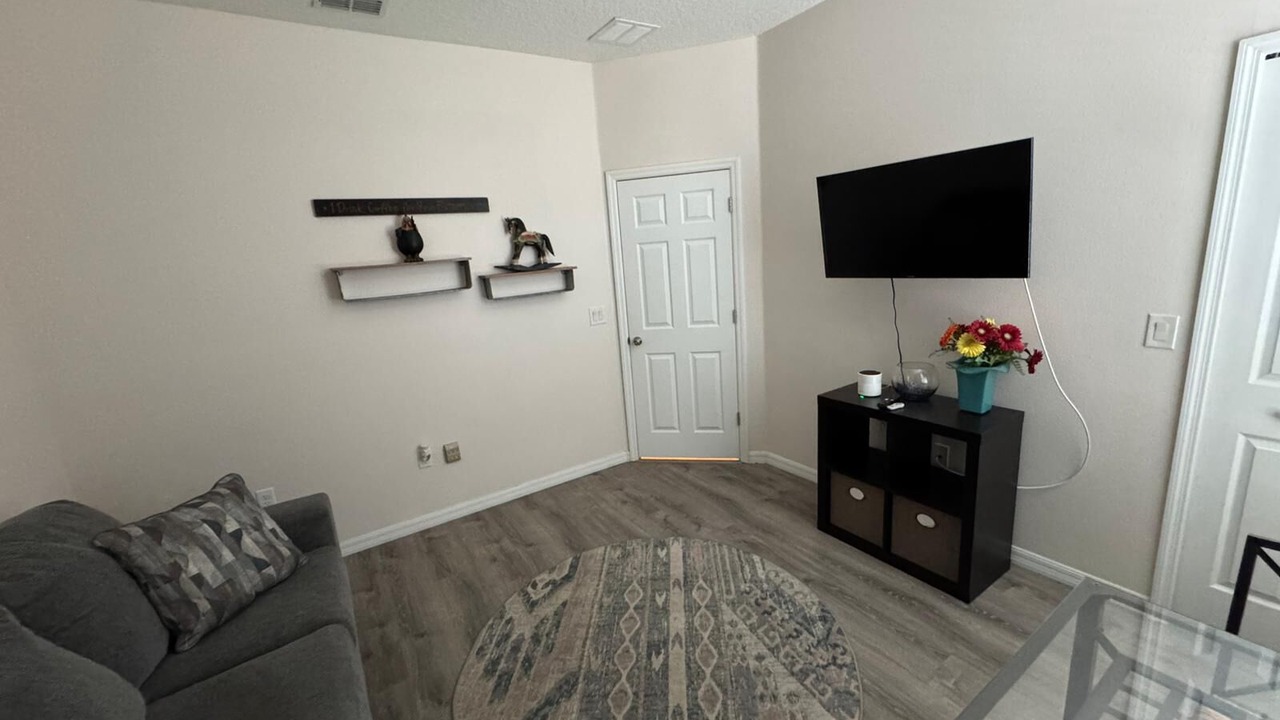 Photo of Livingroom in Plymouth