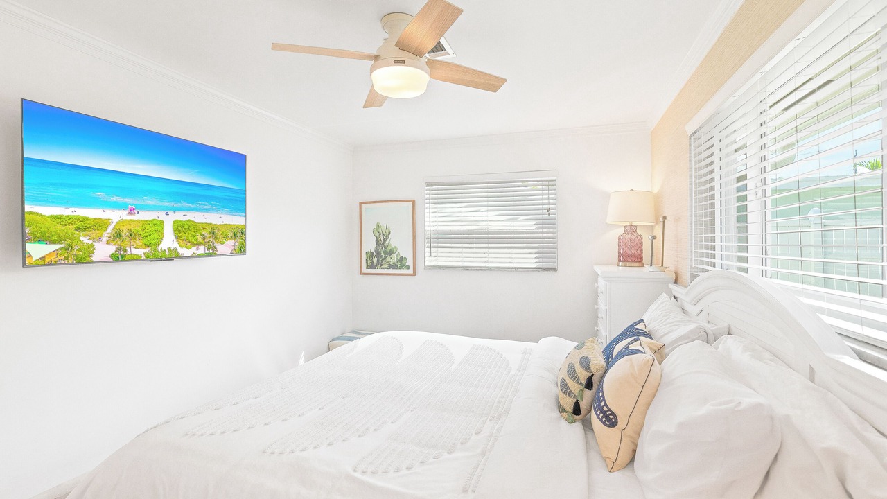 Photo of Bedroom in Cypress Lakes