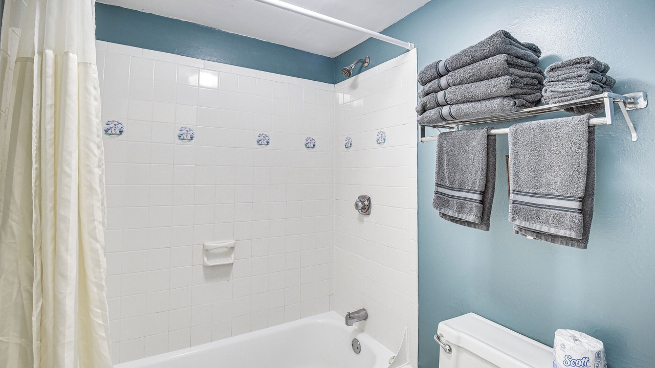 Photo of Bathroom in Bostwick Park