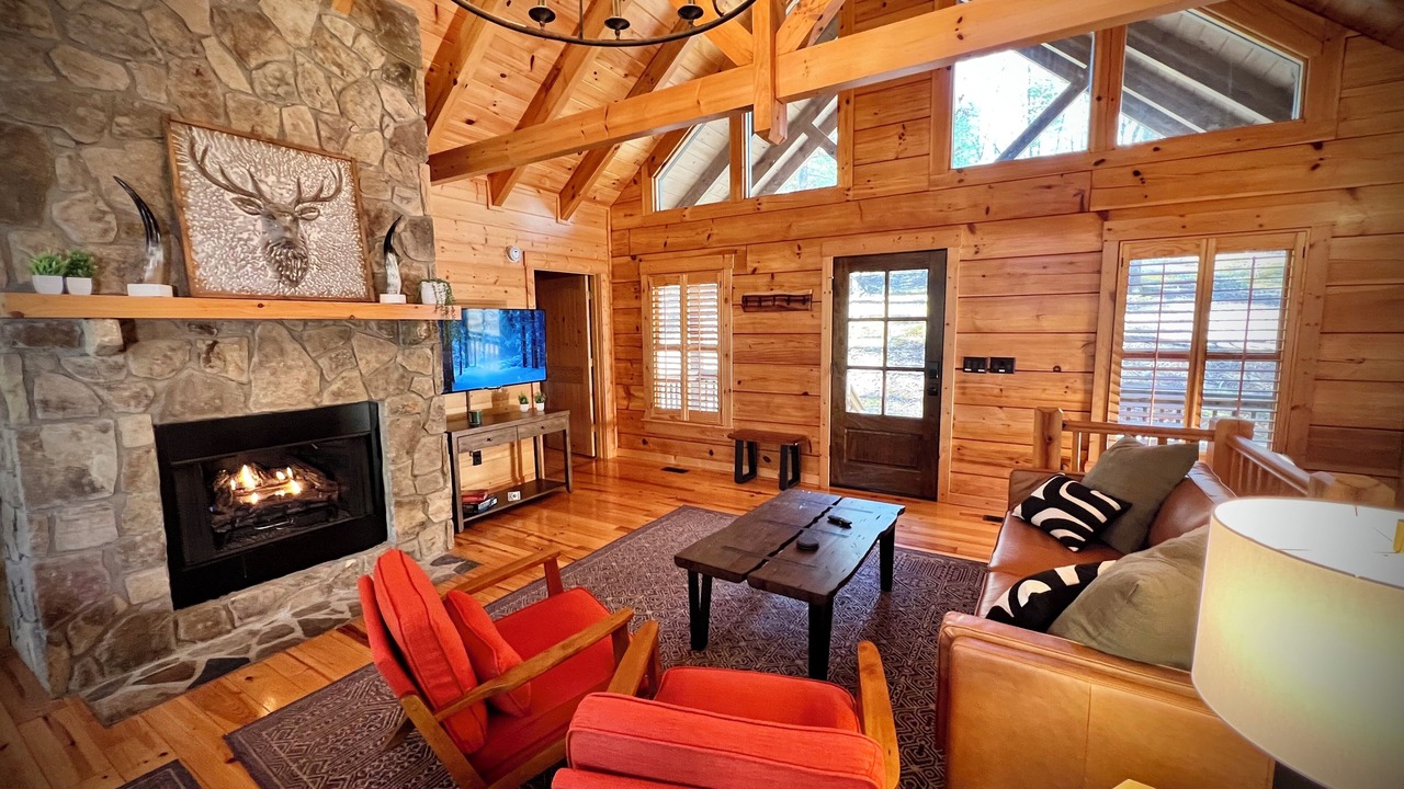 Photo of Livingroom in Ellijay