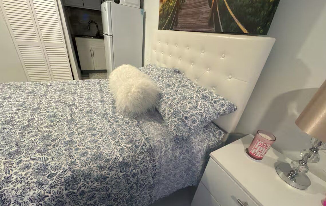 Photo of Bedroom in Pembroke Pines